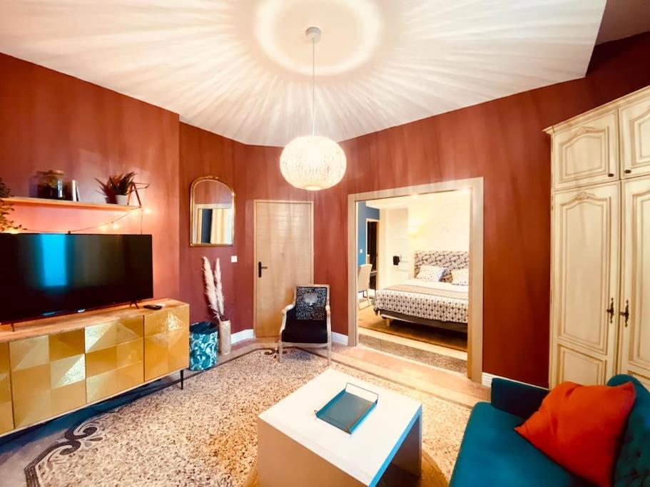 La Suite 2 Pieces Lit Queen Size Entree Privee 尼姆 外观 照片